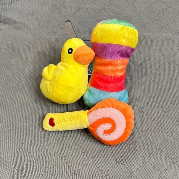 Vibrant Plush Cat Toy Set with Yellow Duck Lollipop and Rainbow toy set of 3 NWT - Picture 1 of 4